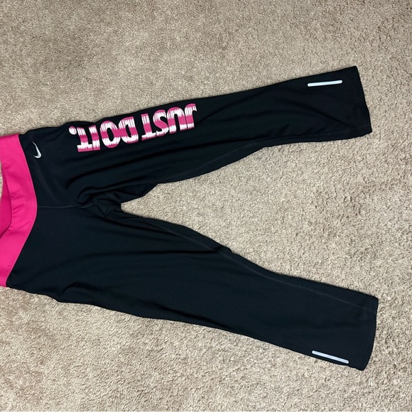 Women XS Nike Pink & Black Dri Fit Leggings - Picture 1 of 5